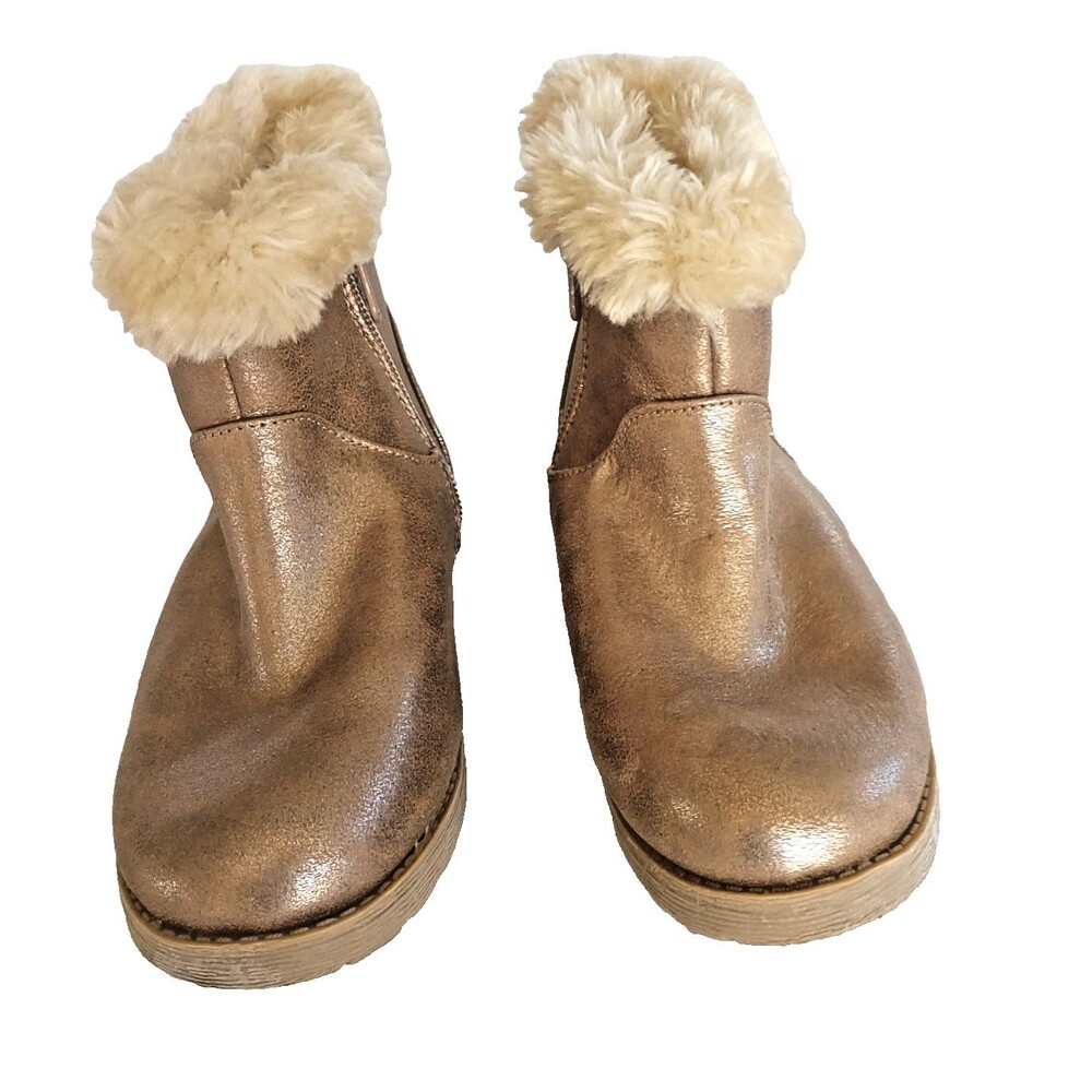 Cat And jack Winter shoes Boots Girls Size 13 Sherpa Gold Beige